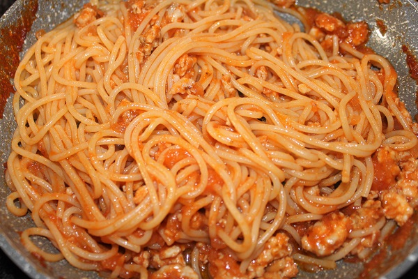 spaghetti al ragù di alalunga